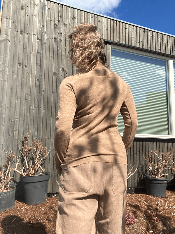 4063 Genser Saddle Back, Light Camel Melange, Merino