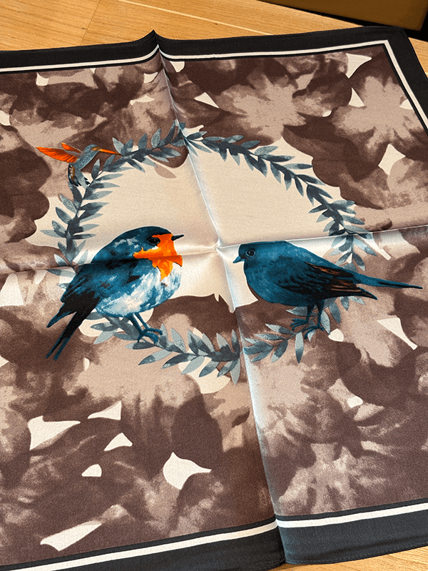 Silkeskjerf 53 cm, Love Birds, Brun