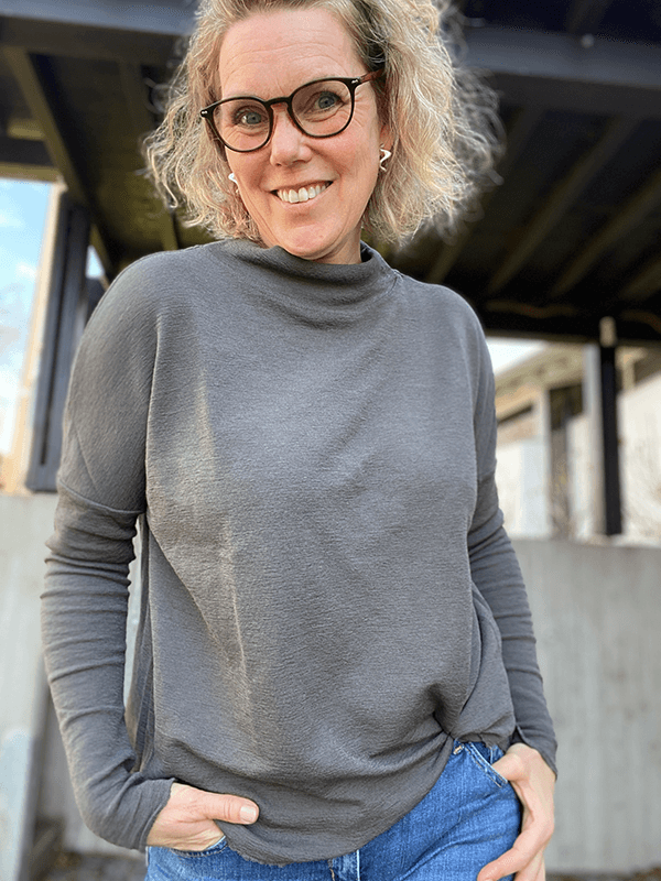 4025 Genser, Black Coffee, Merino