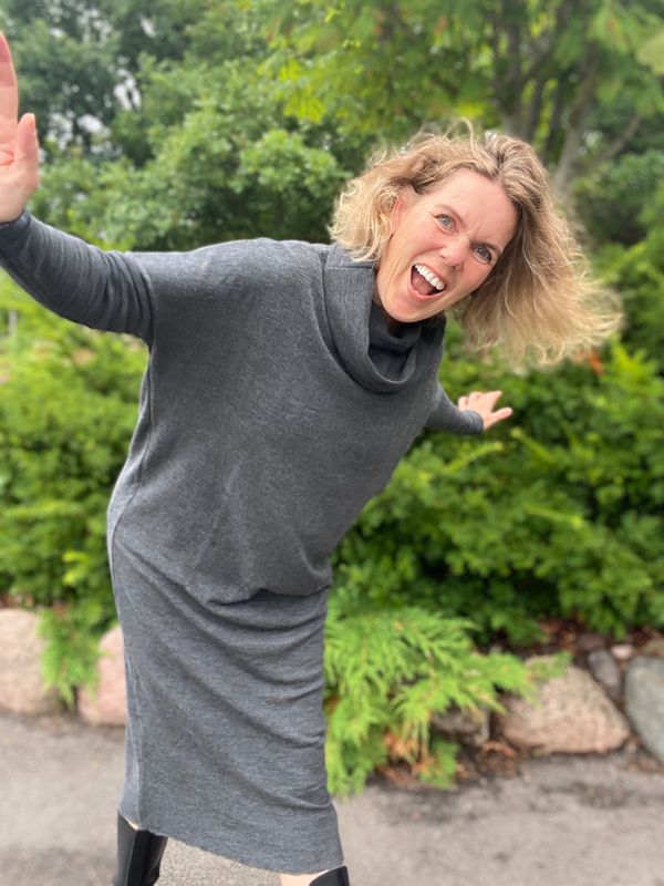 7028 Kjole, Anthrasite Melange, Merino