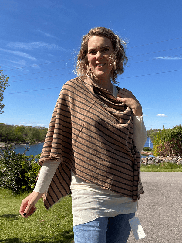 1001 Poncho, Light Camel / Black Coffee, Merino