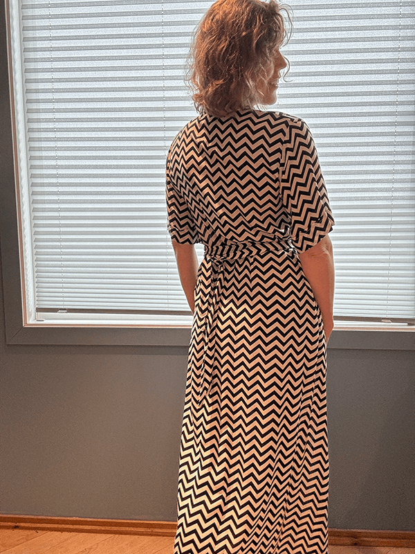 Lucca Kjole Zig Zag, Black / White, Rayon