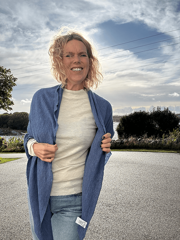 1063 Sjal Curling, Indigo Melange, Merino