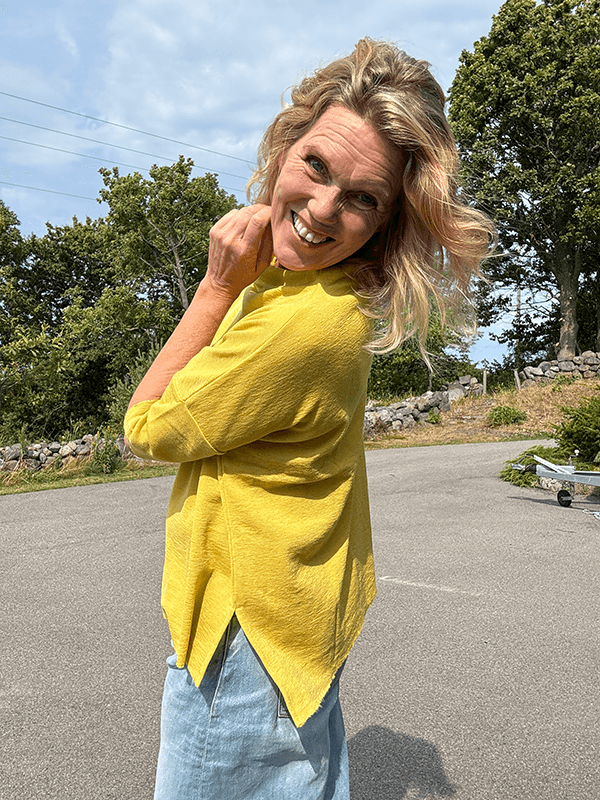 4083 T-Skjorte Vid Splitter, Lemon Curry, Merino
